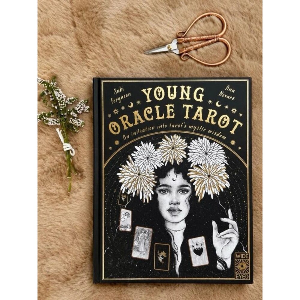 Oracle Tarot Book